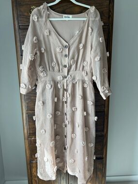 Listicle Blush Long-Sleeve Button-Front Dress with Pom-Pom Details, Size L